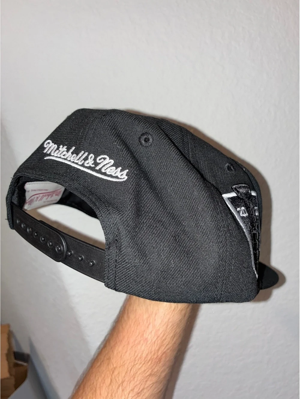 NEW ERA 59FIFTY BLACK DOME COLORADO AVALANCHE 2022 STANLEY CUP PATCH HAT SNAP